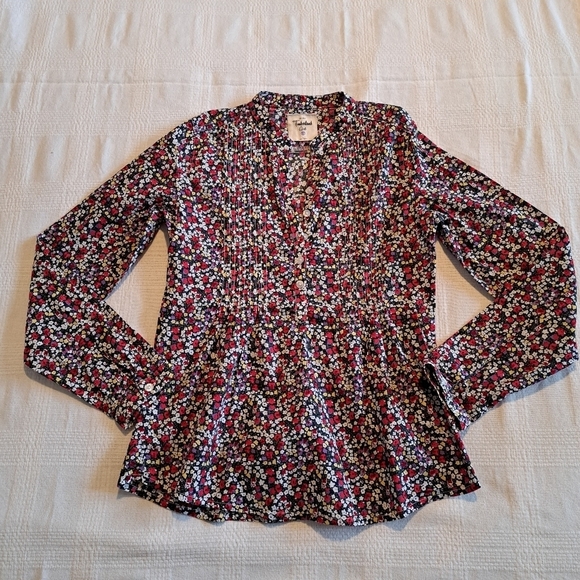 Timberland Other - Timberland girls Large floral blouse, has stretch
